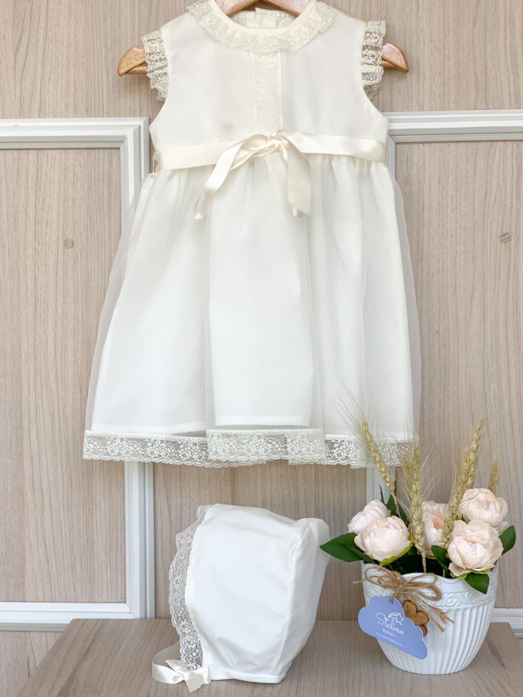 Vestido de bautizo o celebración familia "Mica"